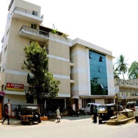 Hotel The Samrat Thiruvananthapuram Esterno foto