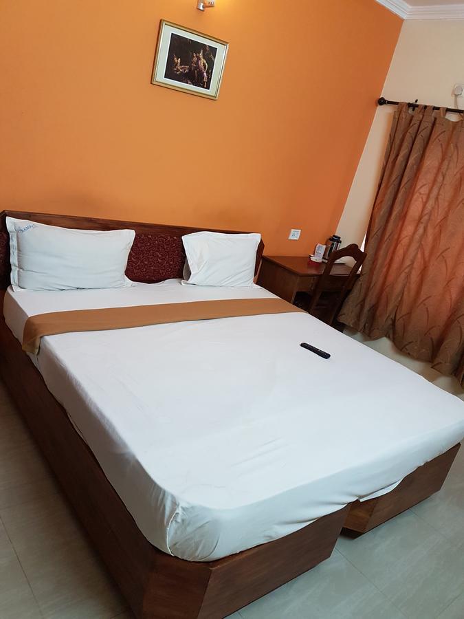 Hotel The Samrat Thiruvananthapuram Esterno foto