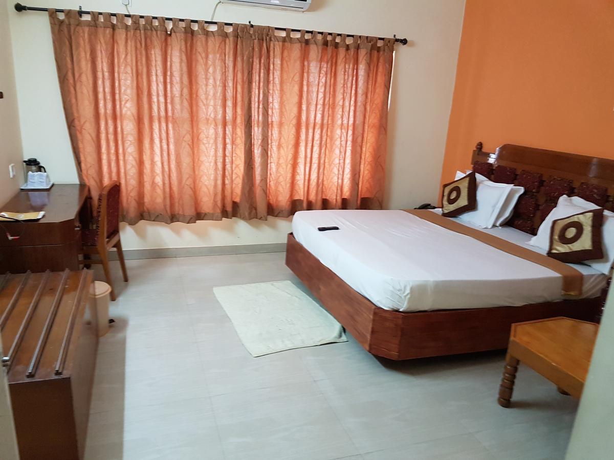 Hotel The Samrat Thiruvananthapuram Esterno foto