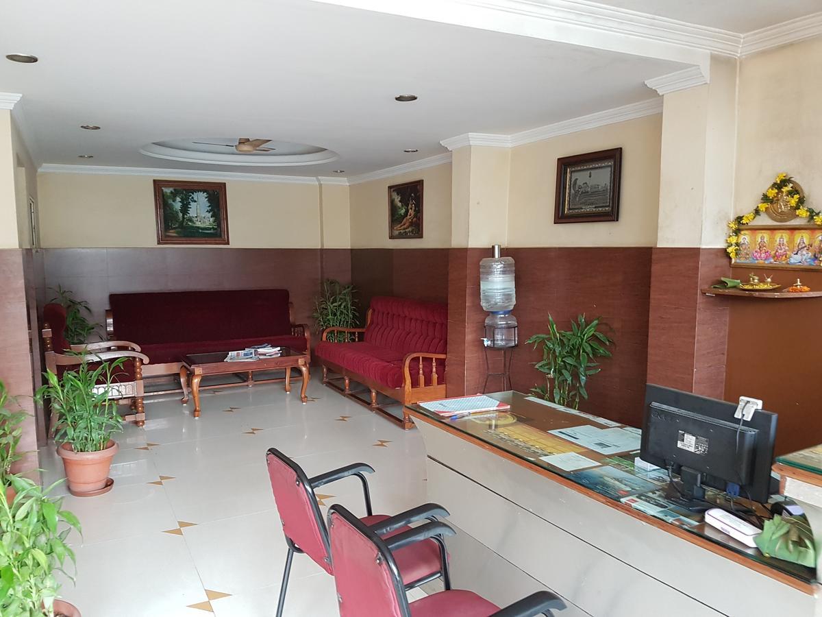 Hotel The Samrat Thiruvananthapuram Esterno foto