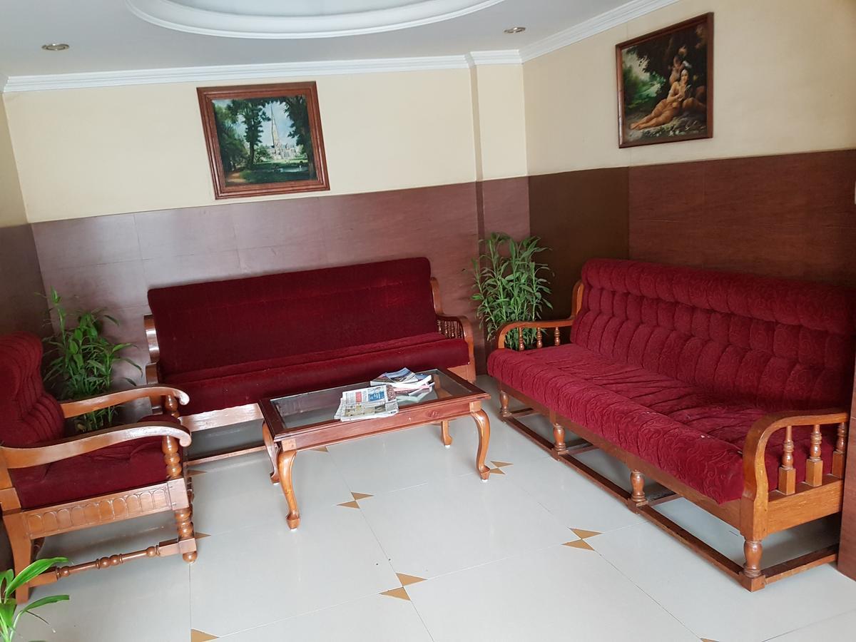 Hotel The Samrat Thiruvananthapuram Esterno foto