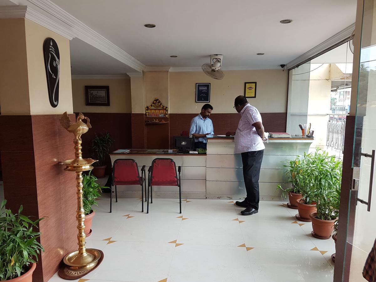 Hotel The Samrat Thiruvananthapuram Esterno foto